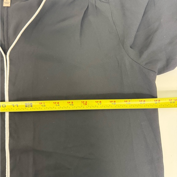 Philosophy‎ Women’s Size Large Sheer Black Contemporary Flare Sleeve Blouse - Picture 4 of 7